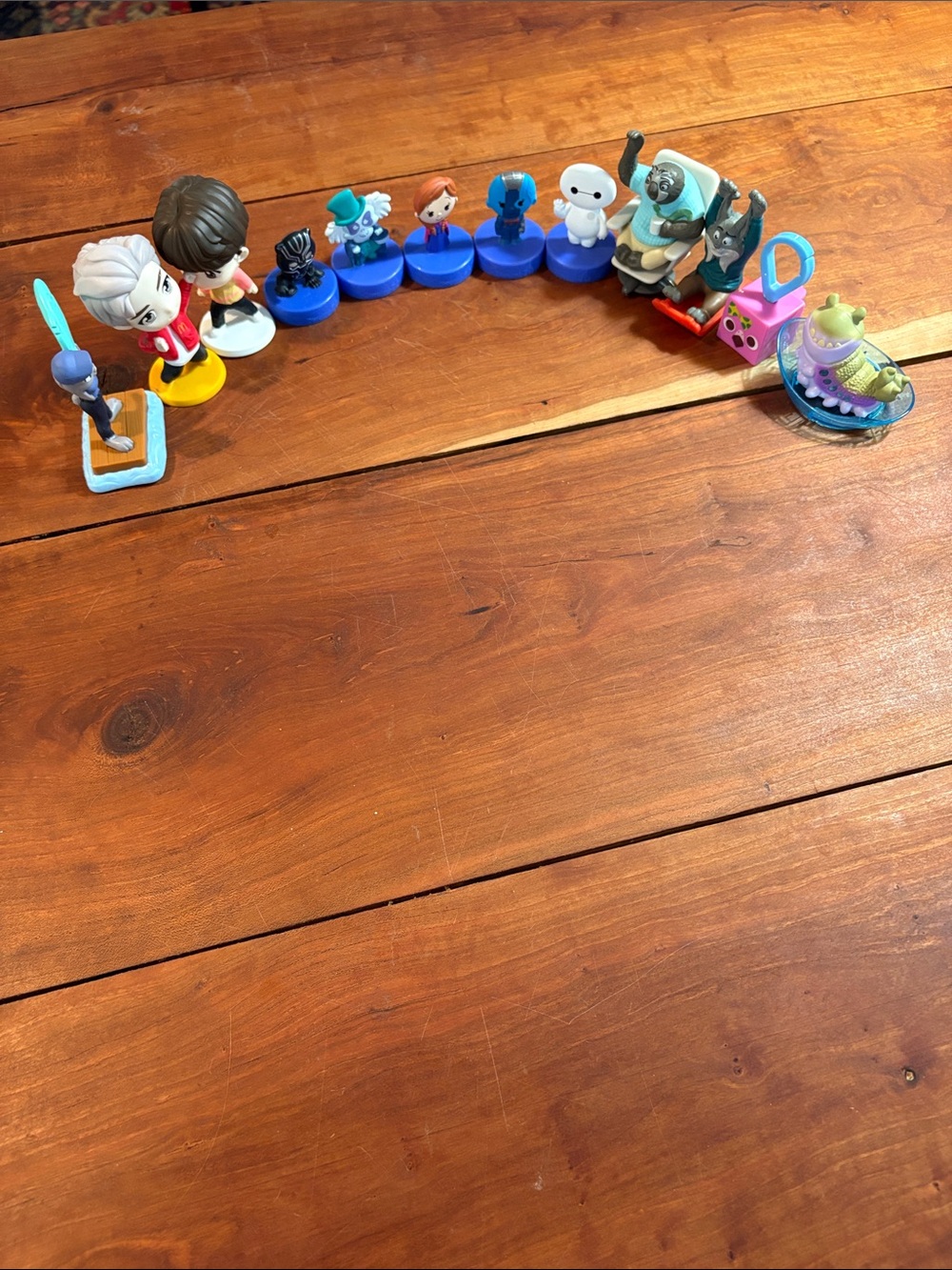 Disney & Animated Characters Figure Lot 13 Mixed Mini Figures/Toppers